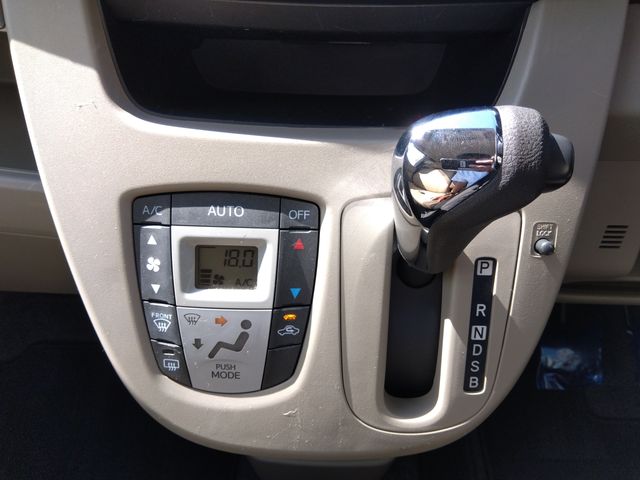 Daihatsu MOVE 2014-05 25171-12