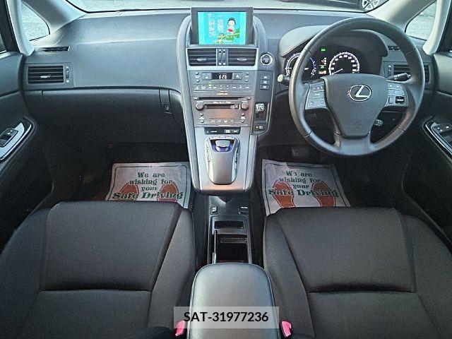 Lexus HS 2012-01 238027-1