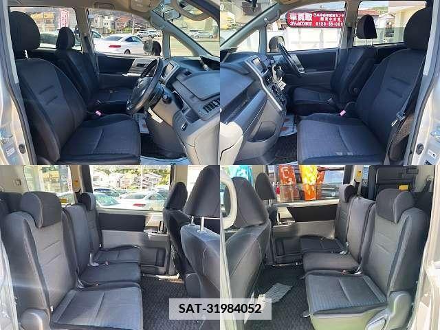 Toyota VOXY 2008-02 370282-4