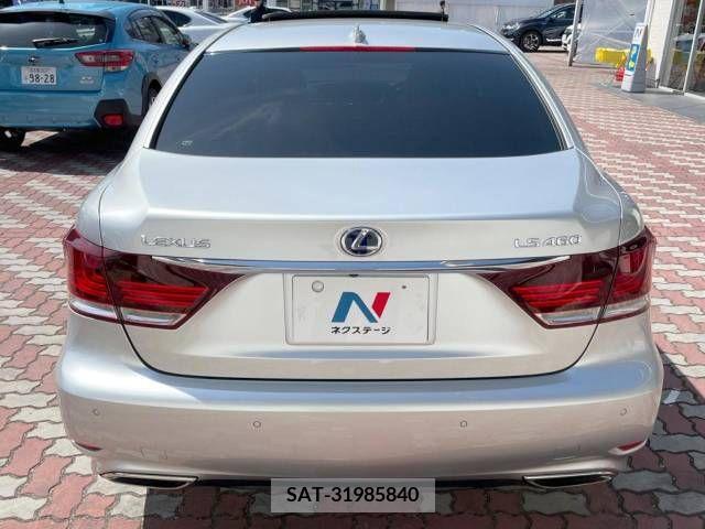 Lexus LS 2015-01 235945-15