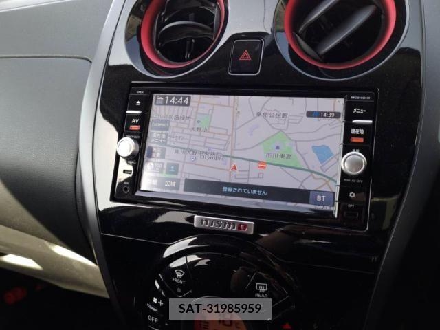 Nissan NOTE 2015-10 302388-13