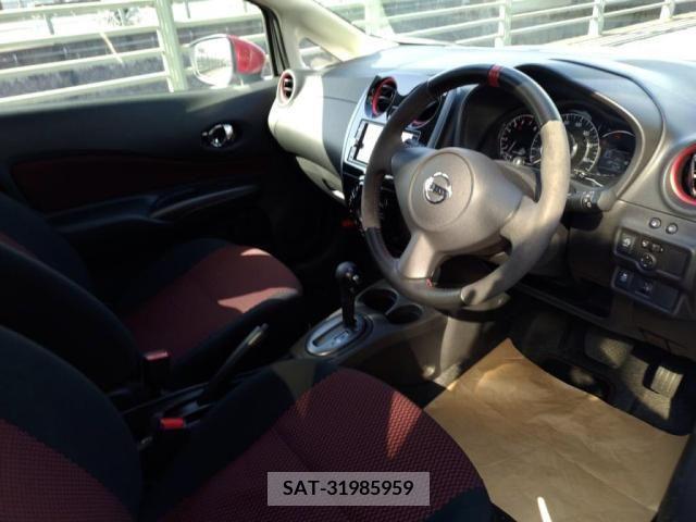 Nissan NOTE 2015-10 302388-12