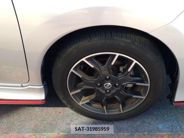 Nissan NOTE 2015-10 302388-10