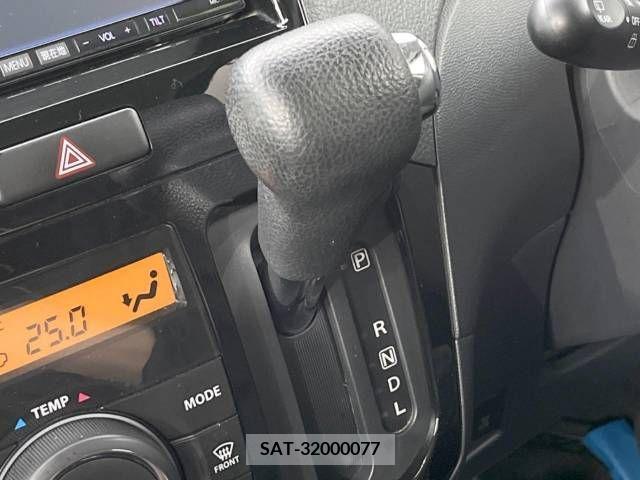 Nissan ROOX 2012-06 251324-8
