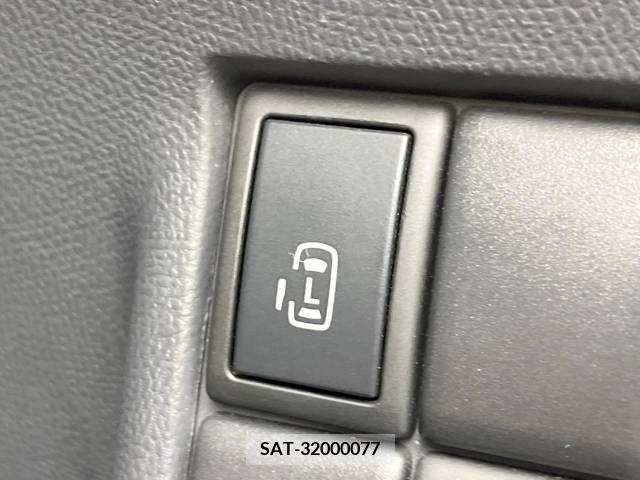 Nissan ROOX 2012-06 251324-4