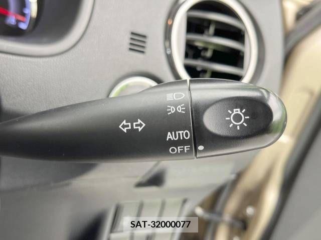 Nissan ROOX 2012-06 251324-5