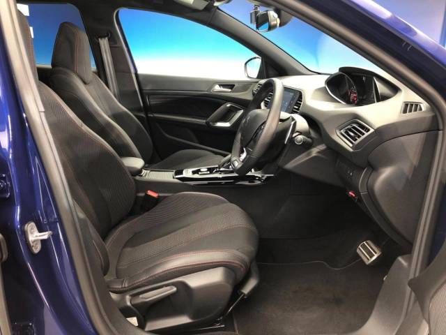 Peugeot 308 2019-12 183464-8