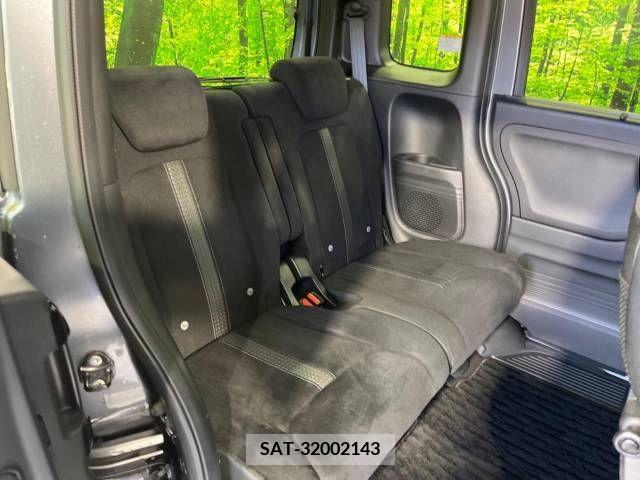 Honda N BOX CUSTOM 2021-02 225213-9