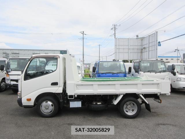 Hino DUTRO 2013-12 268118-4