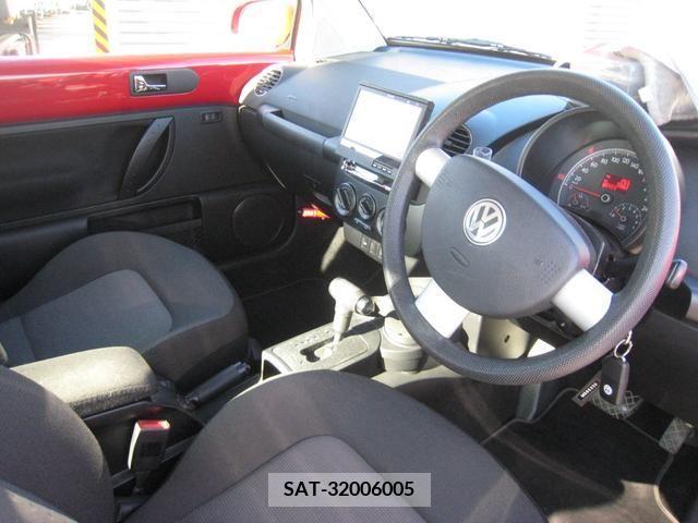 VolksWagen BEETLE 2009-04 370628-11