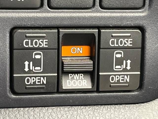 Toyota VOXY 2016-02 194876-4