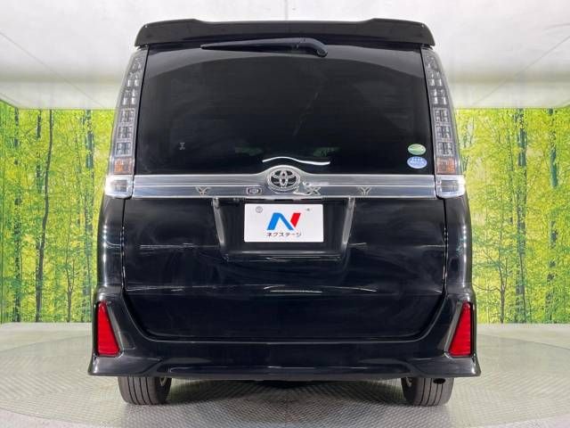Toyota VOXY 2016-02 194876-16