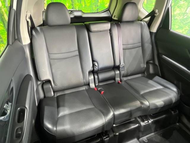 Nissan X-TRAIL 2019-03 12771-11