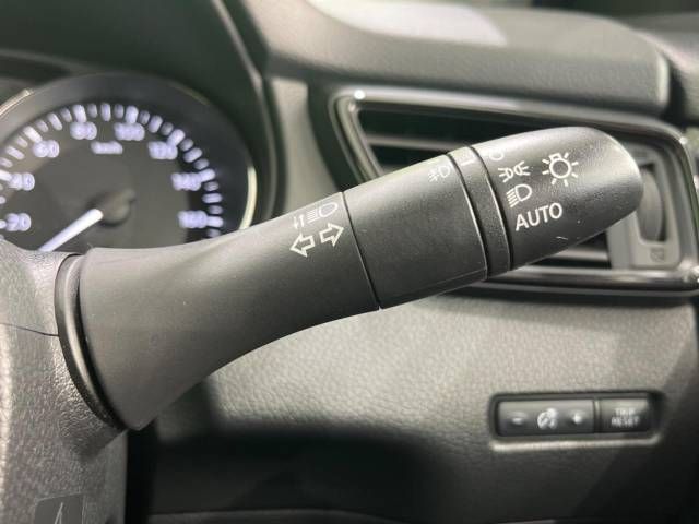 Nissan X-TRAIL 2019-03 12771-7