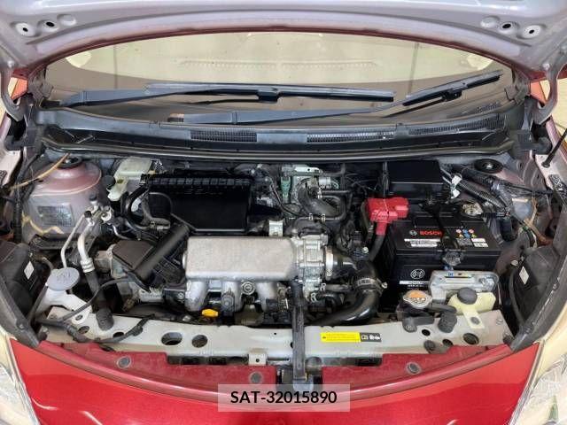 Nissan NOTE 2013-02 348146-18