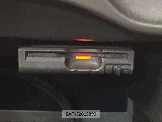 Nissan NOTE 2013-02 348146-6