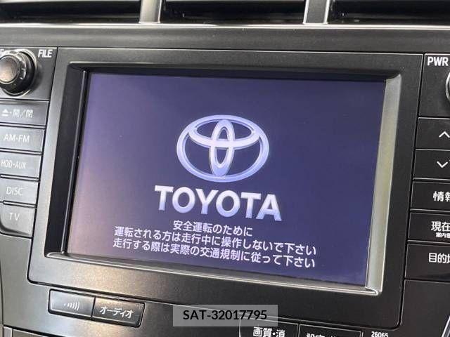 Toyota PRIUS ALPHA 2011-11 322230-2