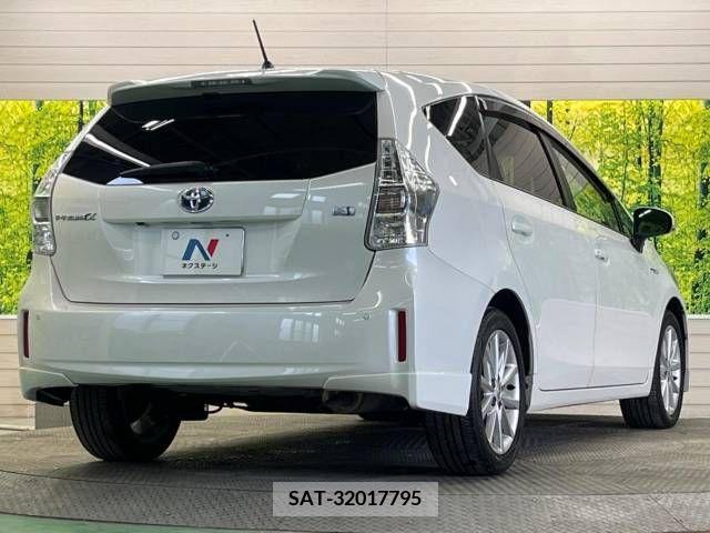 Toyota PRIUS ALPHA 2011-11 322230-17
