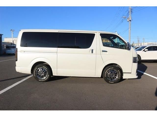 Toyota HIACE VAN 2021-11 186154-2