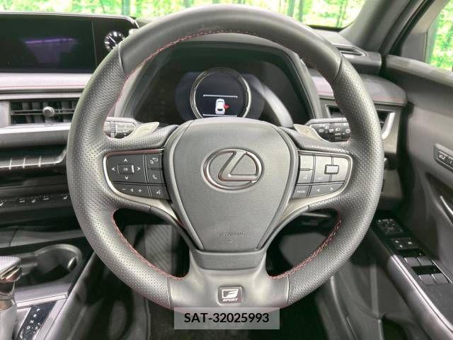 Lexus UX 2021-07 275947-10