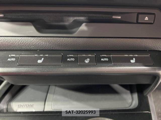 Lexus UX 2021-07 275947-5