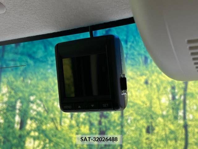 Honda N BOX 2019-03 307014-7