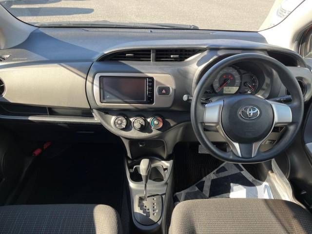 Toyota VITZ 2015-09 17683-1