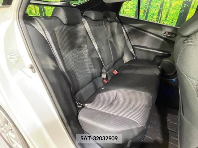 Toyota PRIUS 2016-05 281924-10