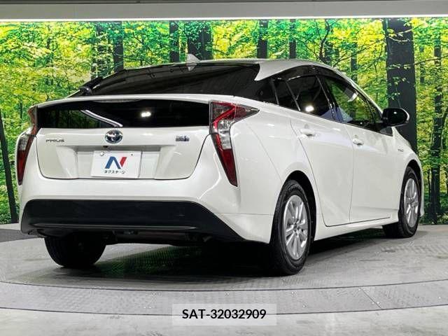 Toyota PRIUS 2016-05 281924-17