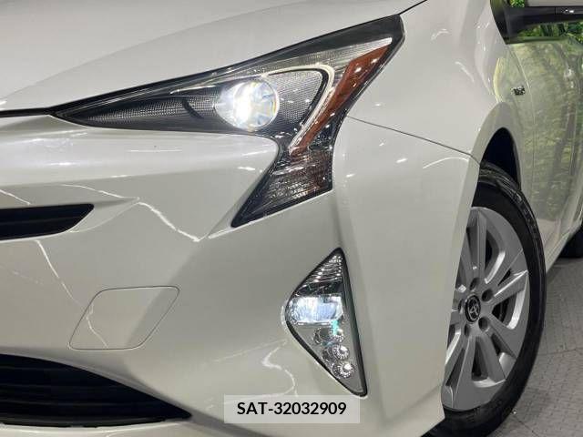 Toyota PRIUS 2016-05 281924-12