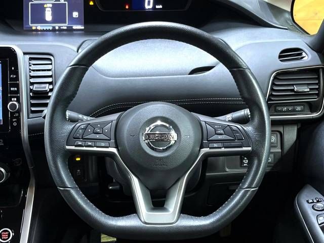 Nissan SERENA 2017-04 187849-11