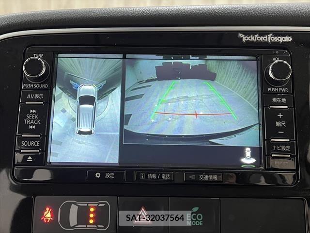 Mitsubishi OUTLANDER PHEV 2015-08 303536-4