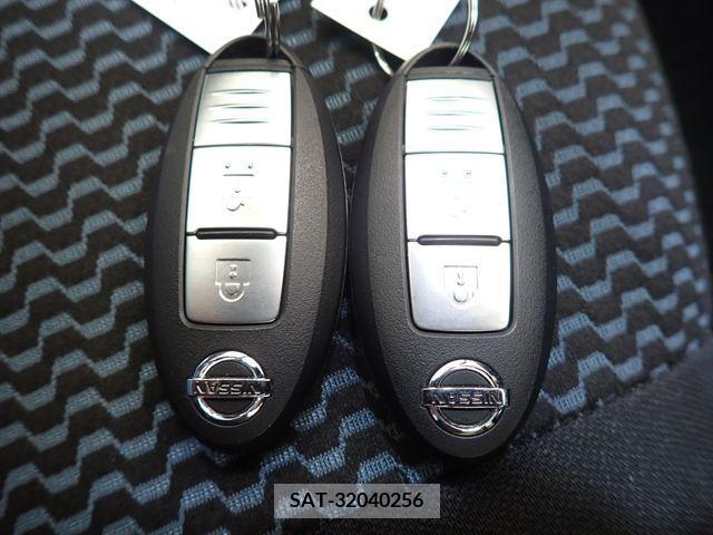 Nissan NOTE 2016-09 349961-26