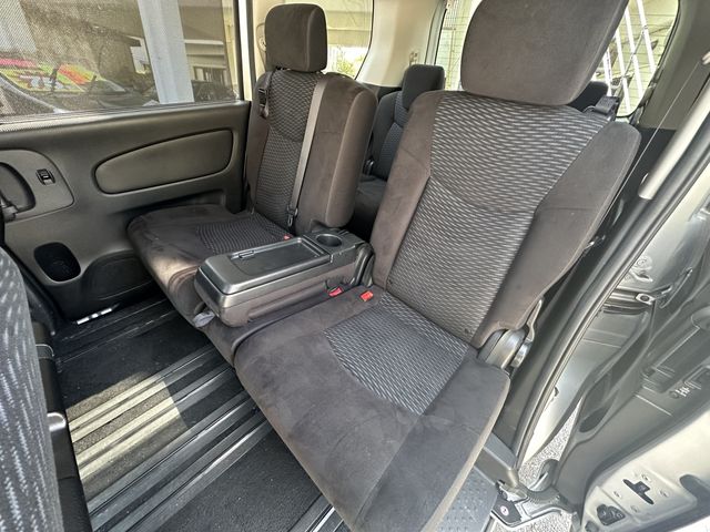 Nissan SERENA 2014-03 22998-9