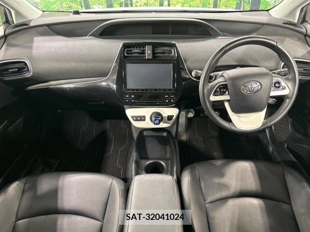 Toyota PRIUS 2015-12 322600-1