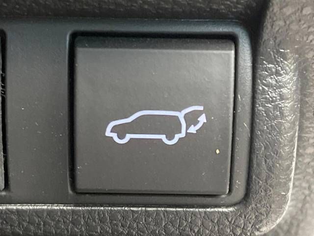 Toyota COROLLA CROSS 2022-05 17512-5