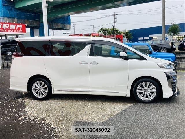 Toyota VELLFIRE 2021-04 288159-3
