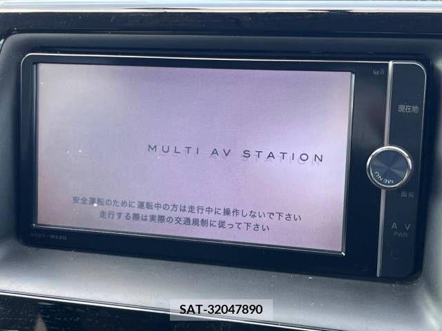 Toyota VOXY 2014-04 370354-2