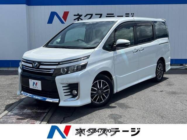 Toyota VOXY 2014-04 370354-0