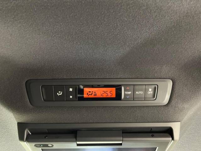 Toyota VOXY 2019-09 184928-8