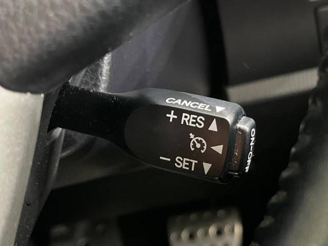 Toyota VOXY 2019-09 184928-4