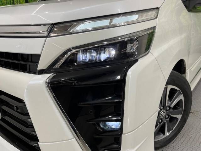 Toyota VOXY 2019-09 184928-14