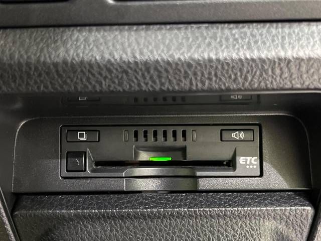 Toyota VOXY 2019-09 184928-7