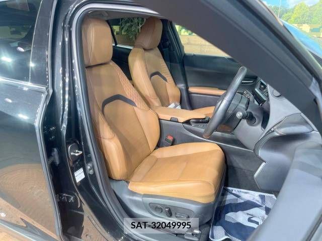 Lexus UX 2020-03 275927-13