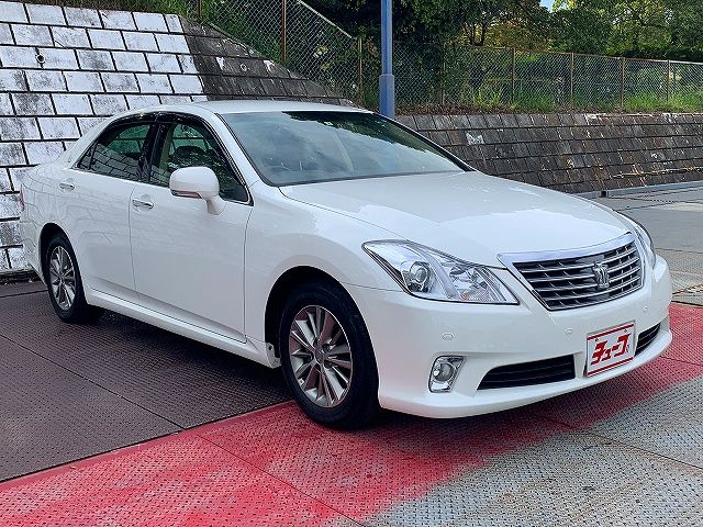 Toyota CROWN SEDAN 2011-02 17005-6