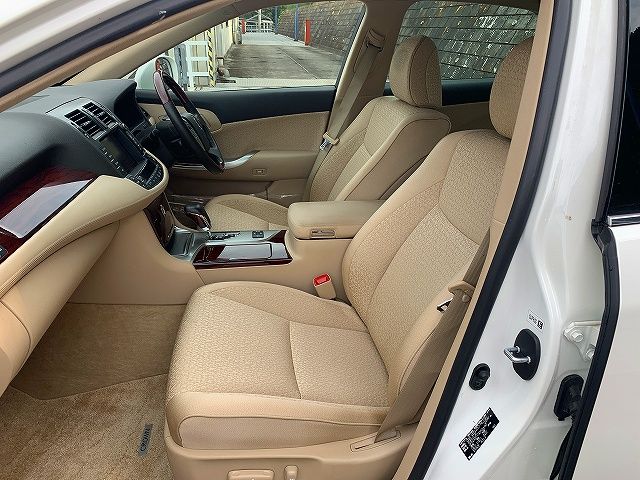 Toyota CROWN SEDAN 2011-02 17005-18