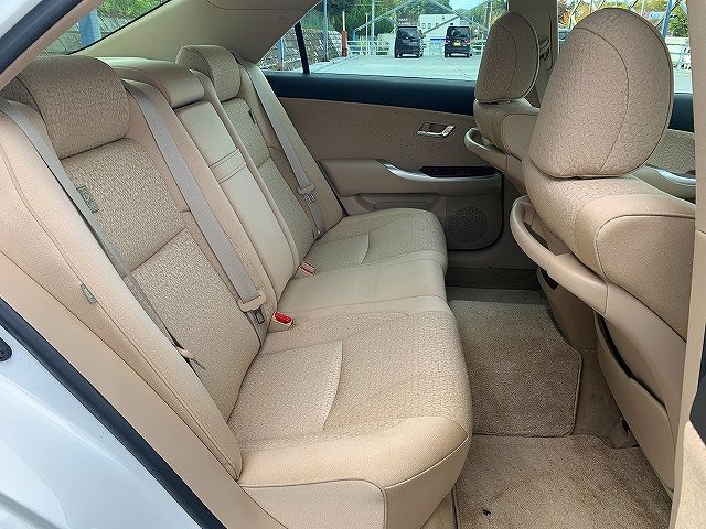 Toyota CROWN SEDAN 2011-02 17005-3