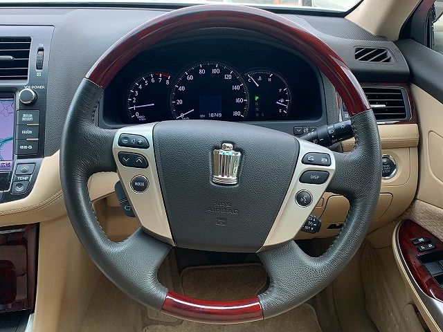Toyota CROWN SEDAN 2011-02 17005-13