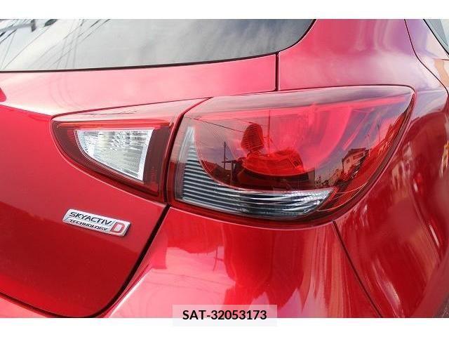 Mazda DEMIO 2018-05 328157-11