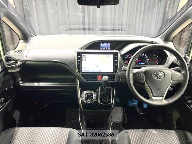 Toyota VOXY 2020-01 384660-1